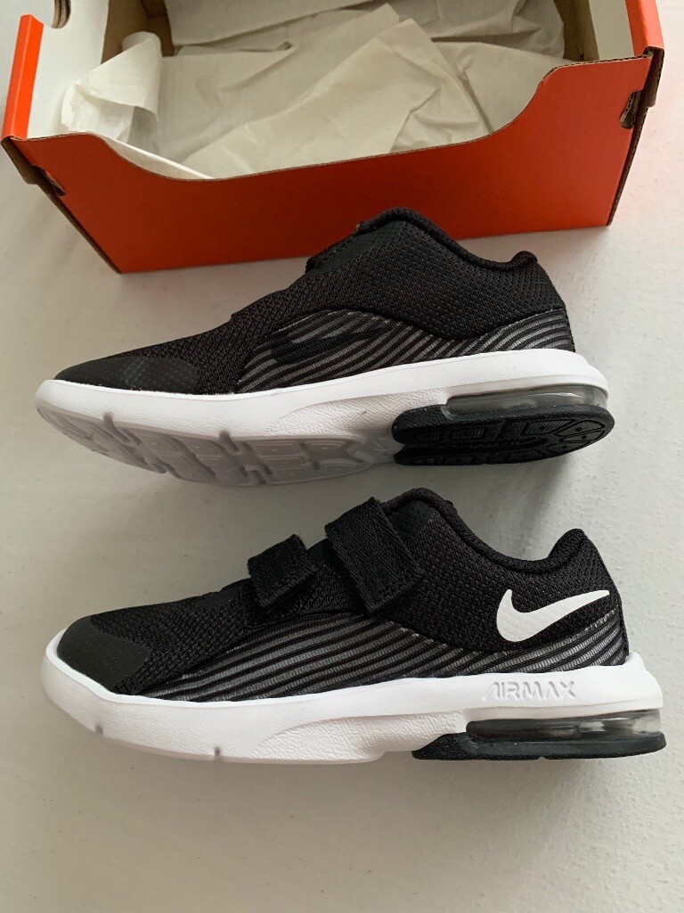 nike air max advantage 2 kids